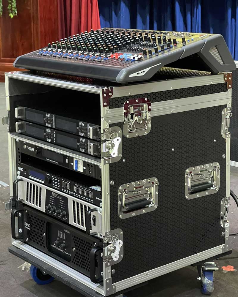 tủ rack 10u